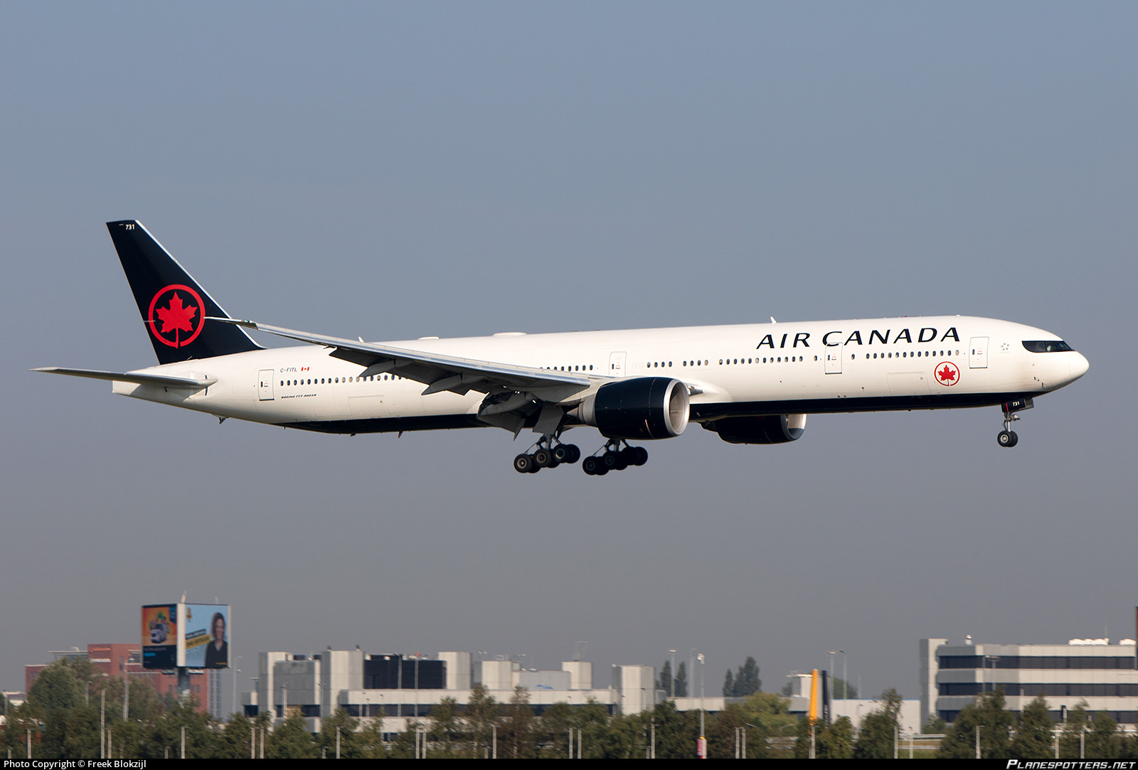 air canada 777 300er new livery